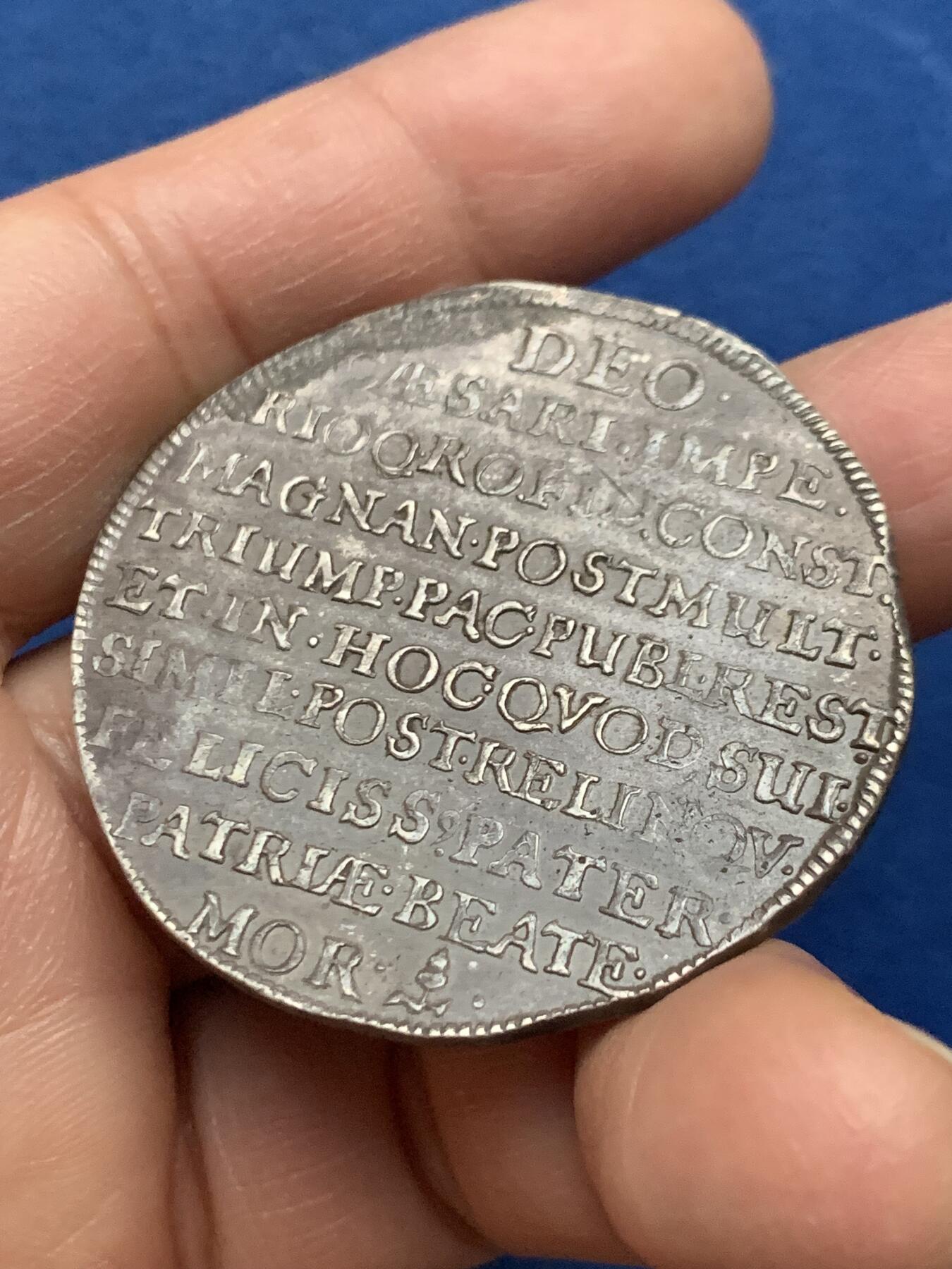 《竞宝斋》第463-465场 周日，周一，周二，3场连拍 （全场包邮）欢迎送拍 德国1656萨克森公爵逝世纪念泰勒 ，砸盒取出，可上手盘玩