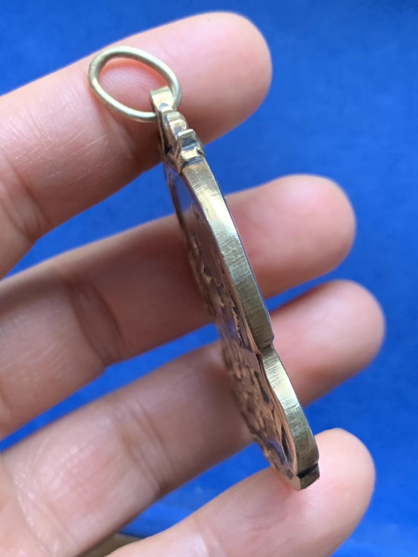 《竞宝斋》第463-465场 周日，周一，周二，3场连拍 （全场包邮）欢迎送拍 1914年比利时皇家家禽饲养异形银章 背面5点钟方向 48克 45*52mm