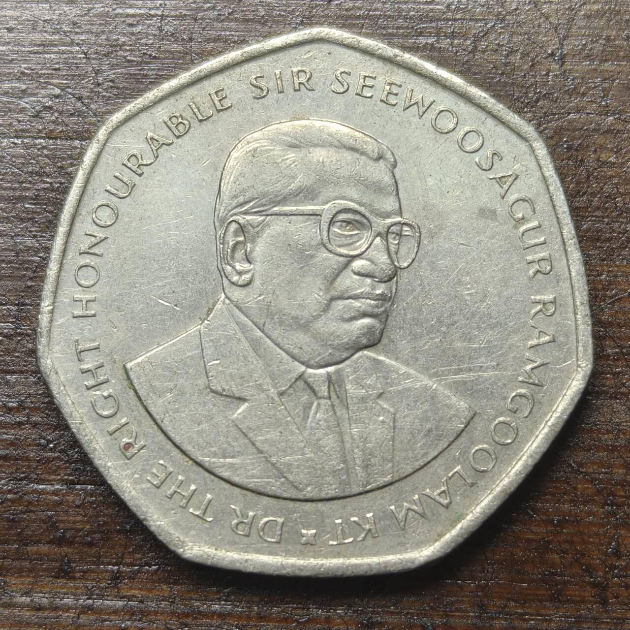 【铜匠收藏】★第143★散币专场 不寄存，30包邮。不满30元，支付5元运费。《接受代拍 代送NGC评级》 24【无寄存】毛里求斯 2000年 10卢比