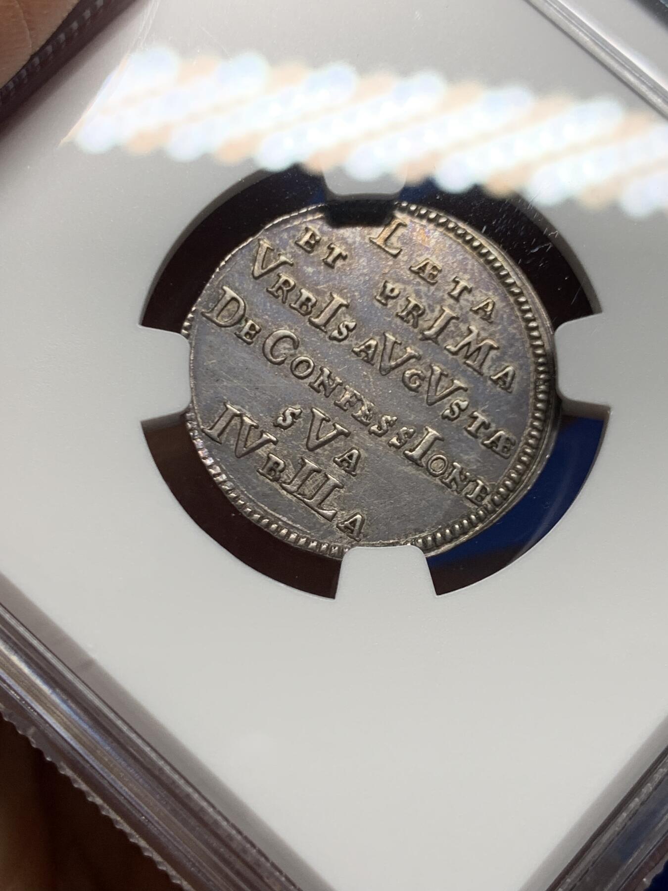 《竞宝斋》第463-465场 周日，周一，周二，3场连拍 （全场包邮）欢迎送拍 NGC UNCD 德国 奥格斯堡 1730年 杜卡特 银币 金币试模的银样币 纪念宗教改革条约签订200周年铸造 背面大写字母相加能够得出年份 非常有历史意义和趣味性的一枚 克书价高 少见品种