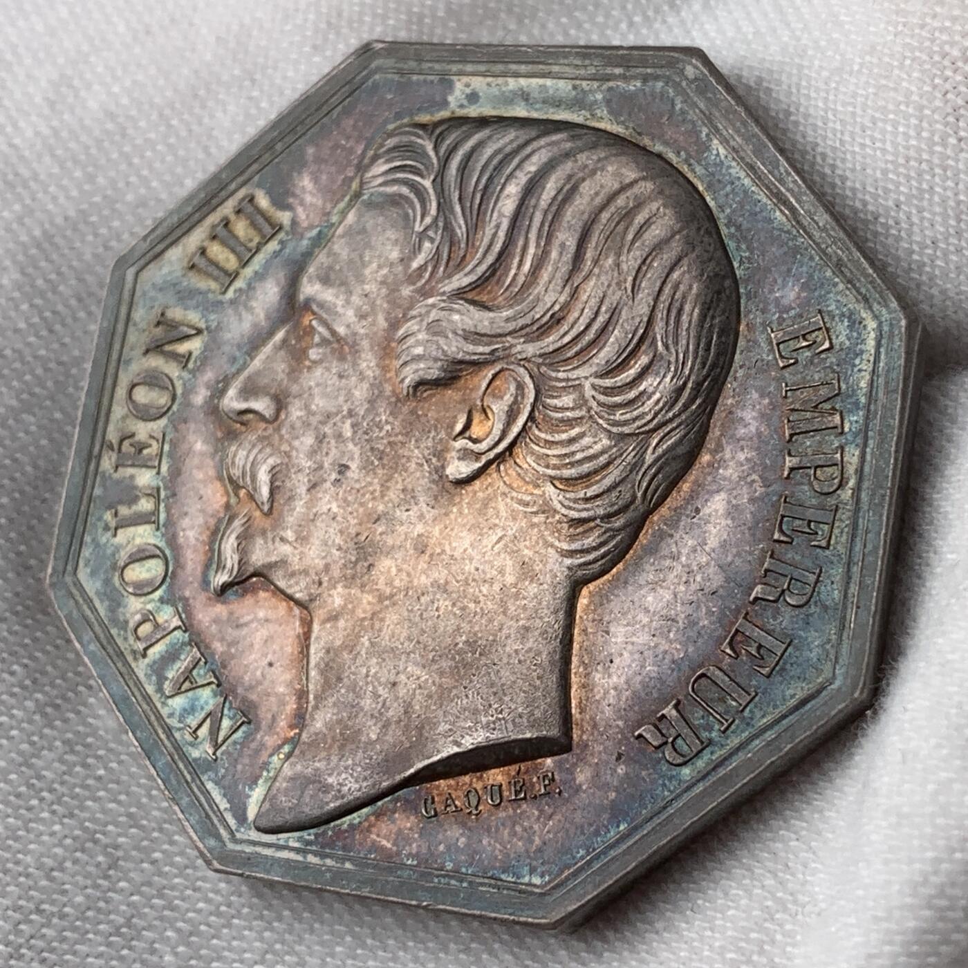 掌中浮雕-藏着的欧洲第052场  法国波尔多工业商会八角银章，33.5mm，19.53g