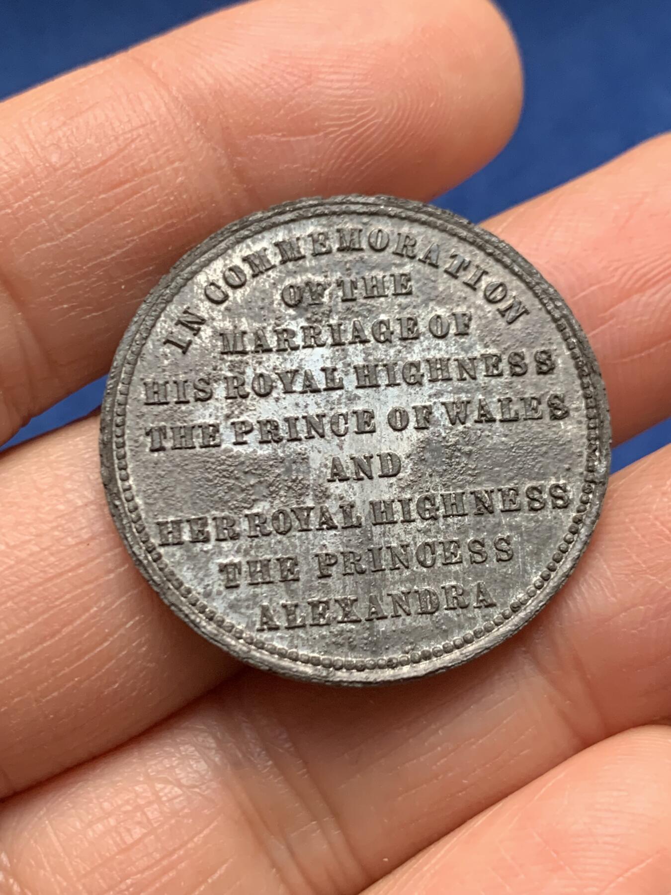 《竞宝斋》第463-465场 周日，周一，周二，3场连拍 （全场包邮）欢迎送拍 三枚一组 英国1863年威尔士亲王结婚纪念章 总重约29克 35.5mm 30.5mm 23mm