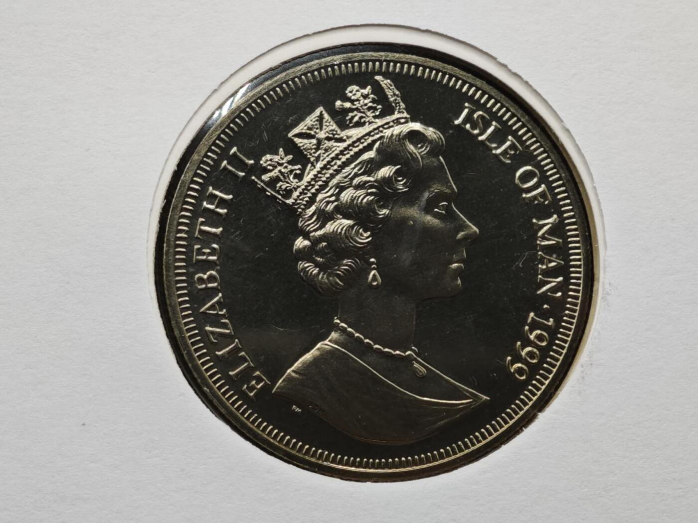 【淘币小摊】限时拍第八百六十二拍  克朗币邮币封场  满百包邮可预留两周  周一统一发货  马恩岛1999年女王母亲克朗纪念币邮币封