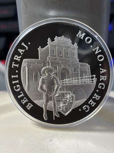 第190期拍卖 - 荷兰2023年杜卡特城堡系列城堡纪念银章2，837银，28.25克，发行1750枚