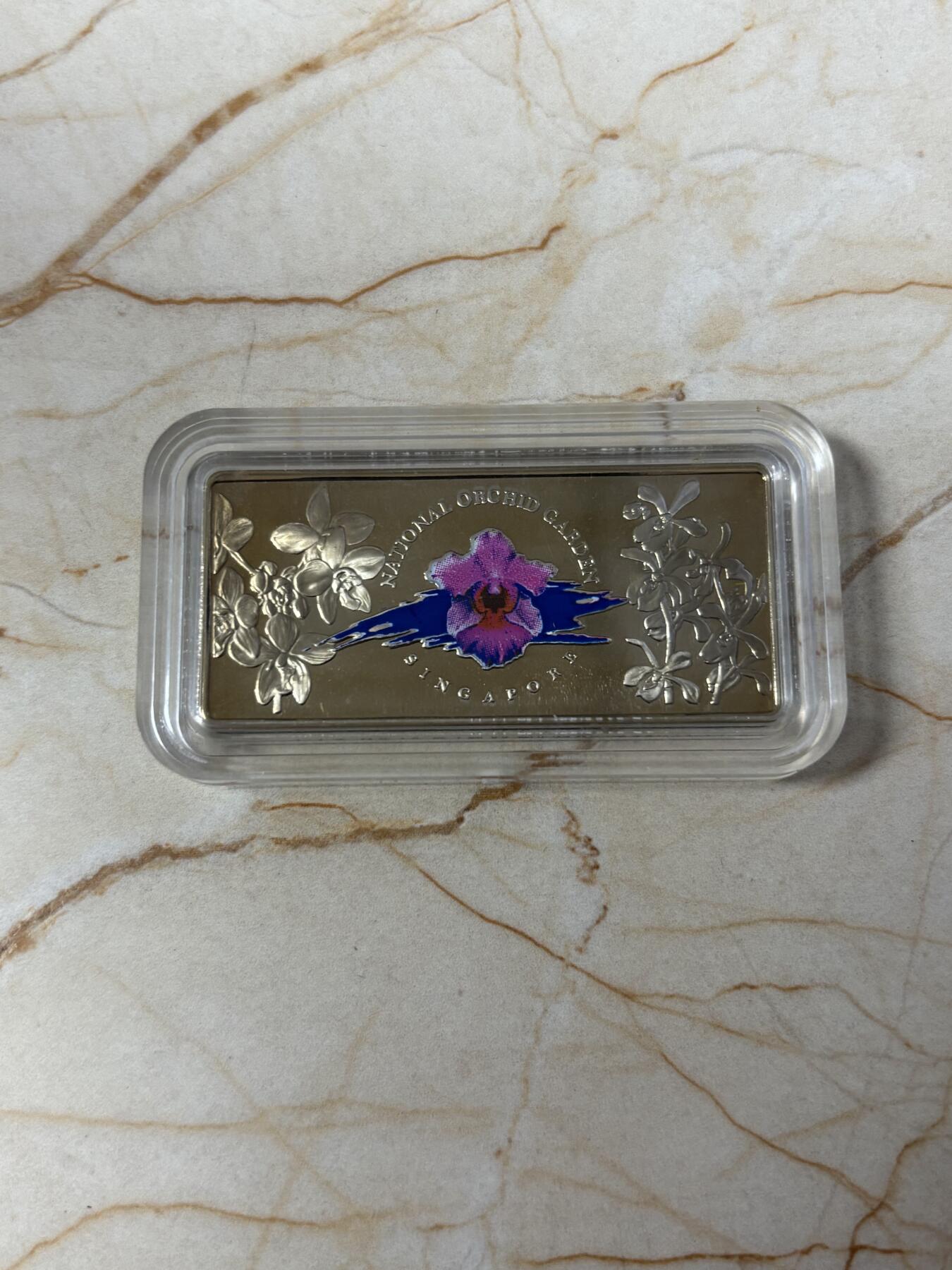 第190期拍卖 新加坡1996年彩色长方形纪念章