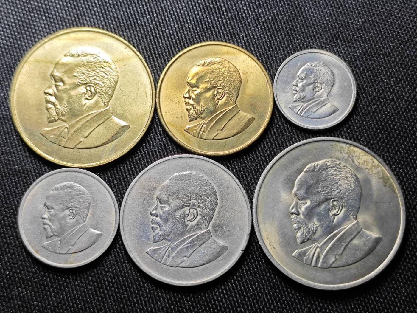 KK钱币收藏小铺  第398期 百期特拍（四拍之二） 2月预留时间 周末发货  1966-1968肯尼亚开国第一版头像无字版大小面值一套 含好品！