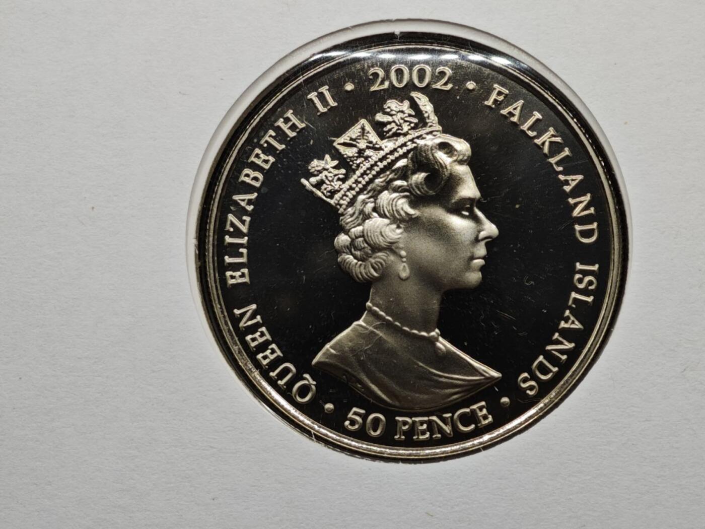 【淘币小摊】限时拍第八百六十二拍  克朗币邮币封场  满百包邮可预留两周  周一统一发货  福克兰群岛2002年女王登基金禧50便士纪念币邮币封