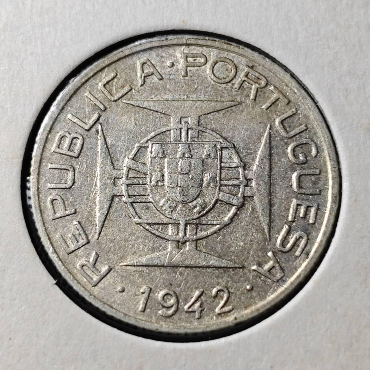 KK钱币收藏小铺  第398期 百期特拍（四拍之二） 2月预留时间 周末发货 1942葡属莫桑比克2.5埃斯库多银币 