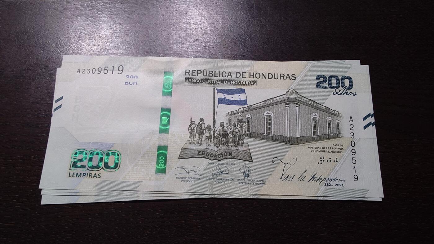 【新年十二拍】世界钱币～微拍第233期暨2026年第12期  多款老库存低价起拍