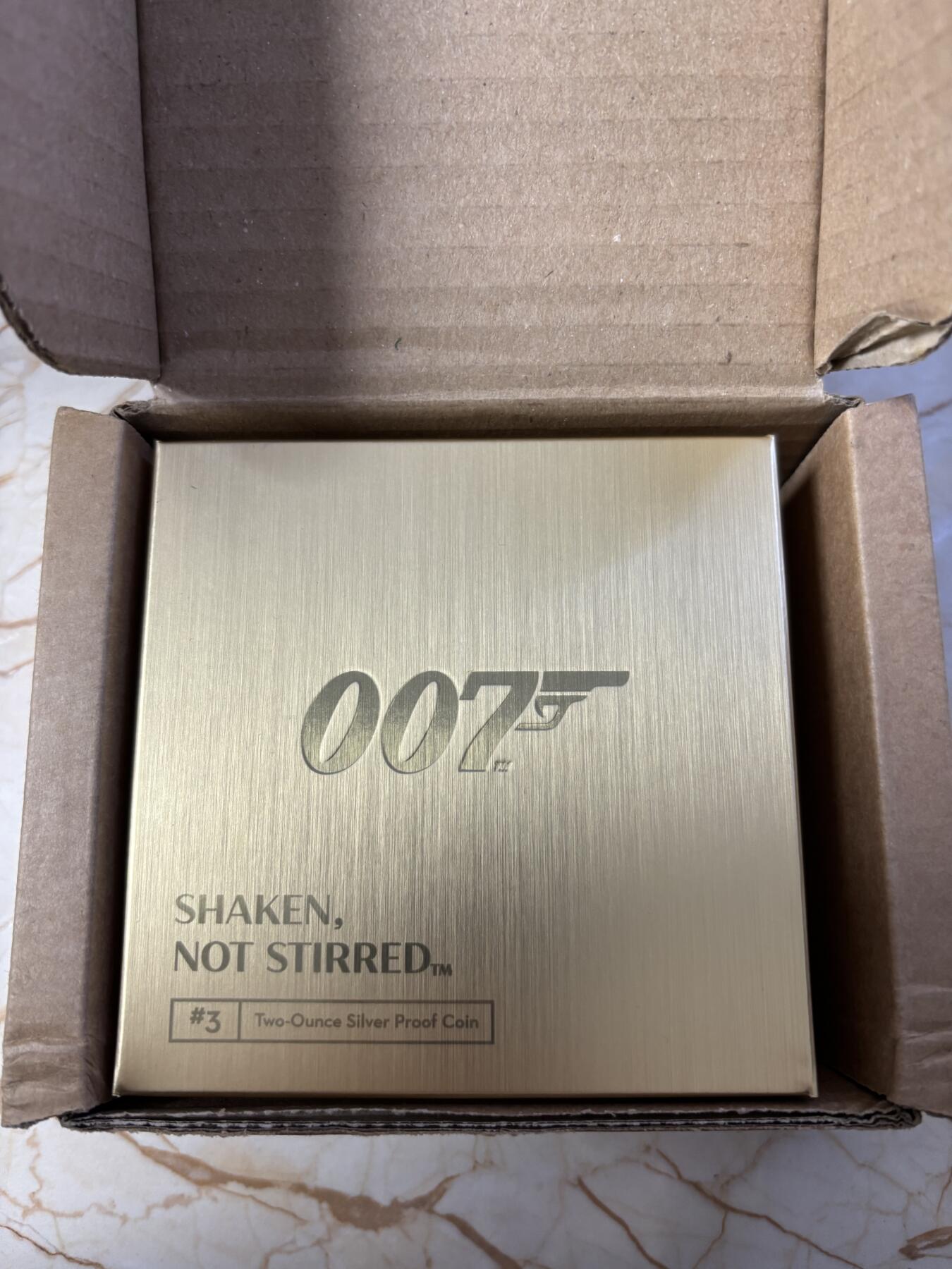 第190期拍卖 英国2020年007系列3永远的詹姆斯邦德2盎司银币，999银，发行2007枚