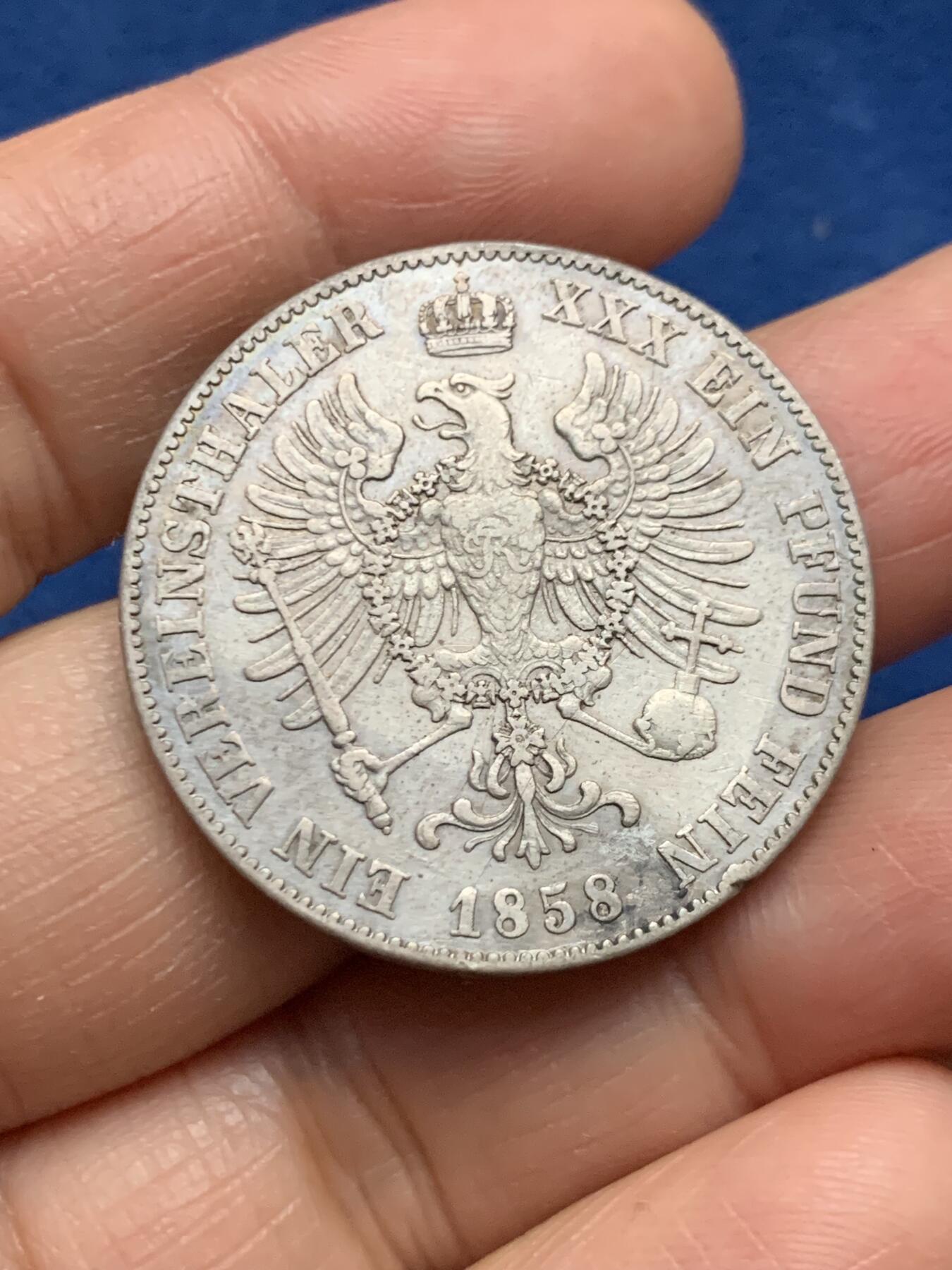 《竞宝斋》第463-465场 周日，周一，周二，3场连拍 （全场包邮）欢迎送拍 德国普鲁士 1858年 威廉四世 1泰勒银币 少见品种