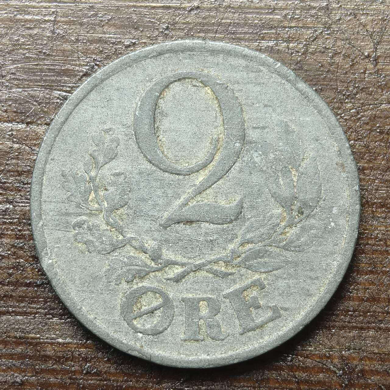 【铜匠收藏】★第143★散币专场 不寄存，30包邮。不满30元，支付5元运费。《接受代拍 代送NGC评级》 38【无寄存】丹麦 ２欧尔 1944年  铝币