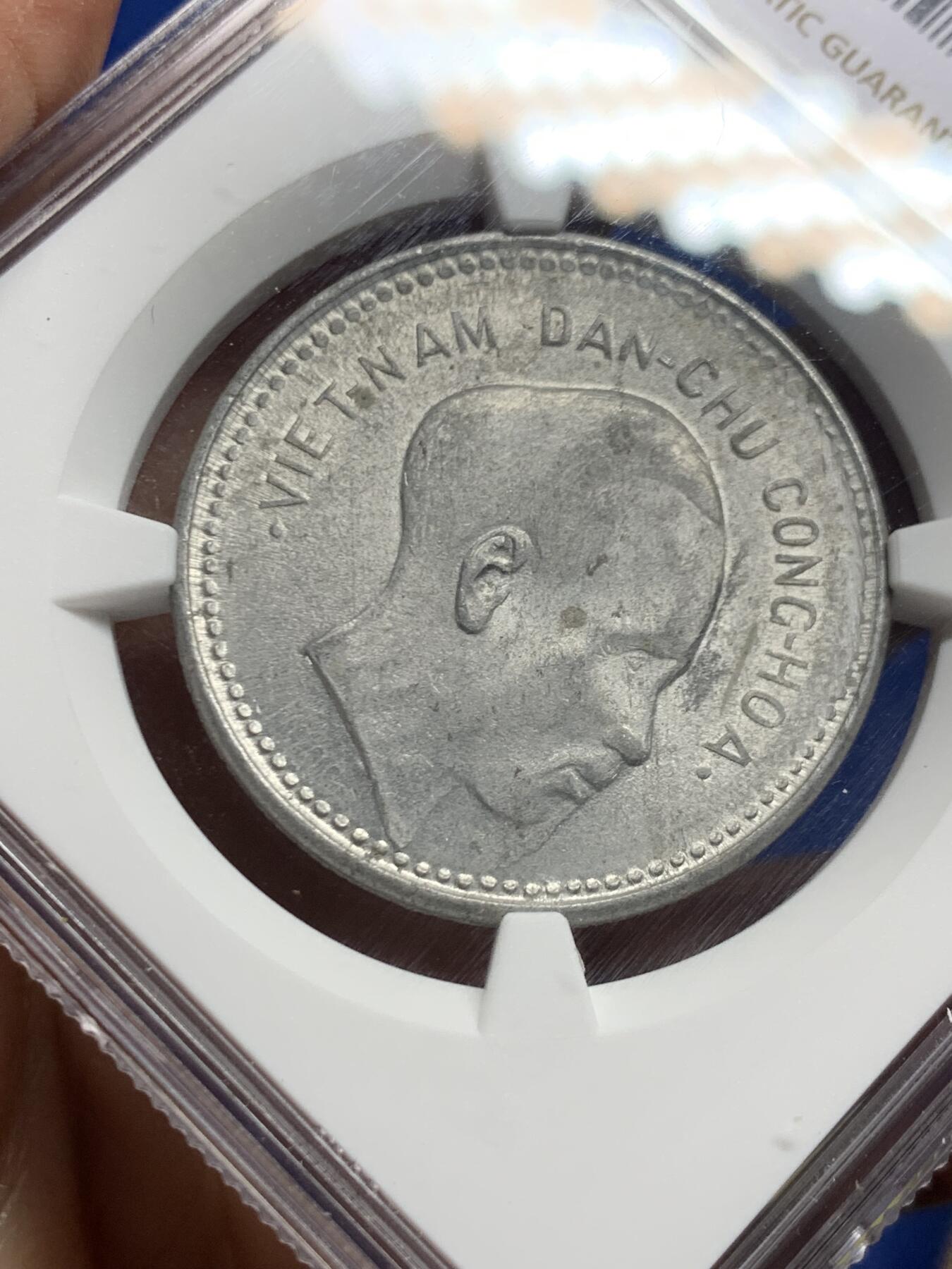 《竞宝斋》第463-465场 周日，周一，周二，3场连拍 （全场包邮）欢迎送拍 NGC MS62 越南1946年胡志明1DON铝币 好品难得