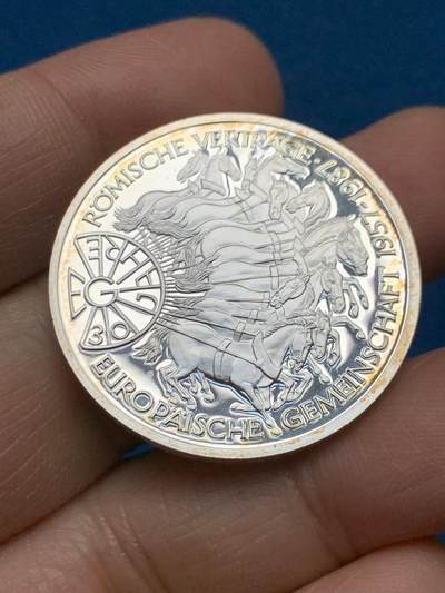 《竞宝斋》第463-465场 周日，周一，周二，3场连拍 （全场包邮）欢迎送拍 - 德国1987年《罗马条约》签署30周年10马克精制纪念银币，625银，重约15.5g，12匹马，策马奔腾