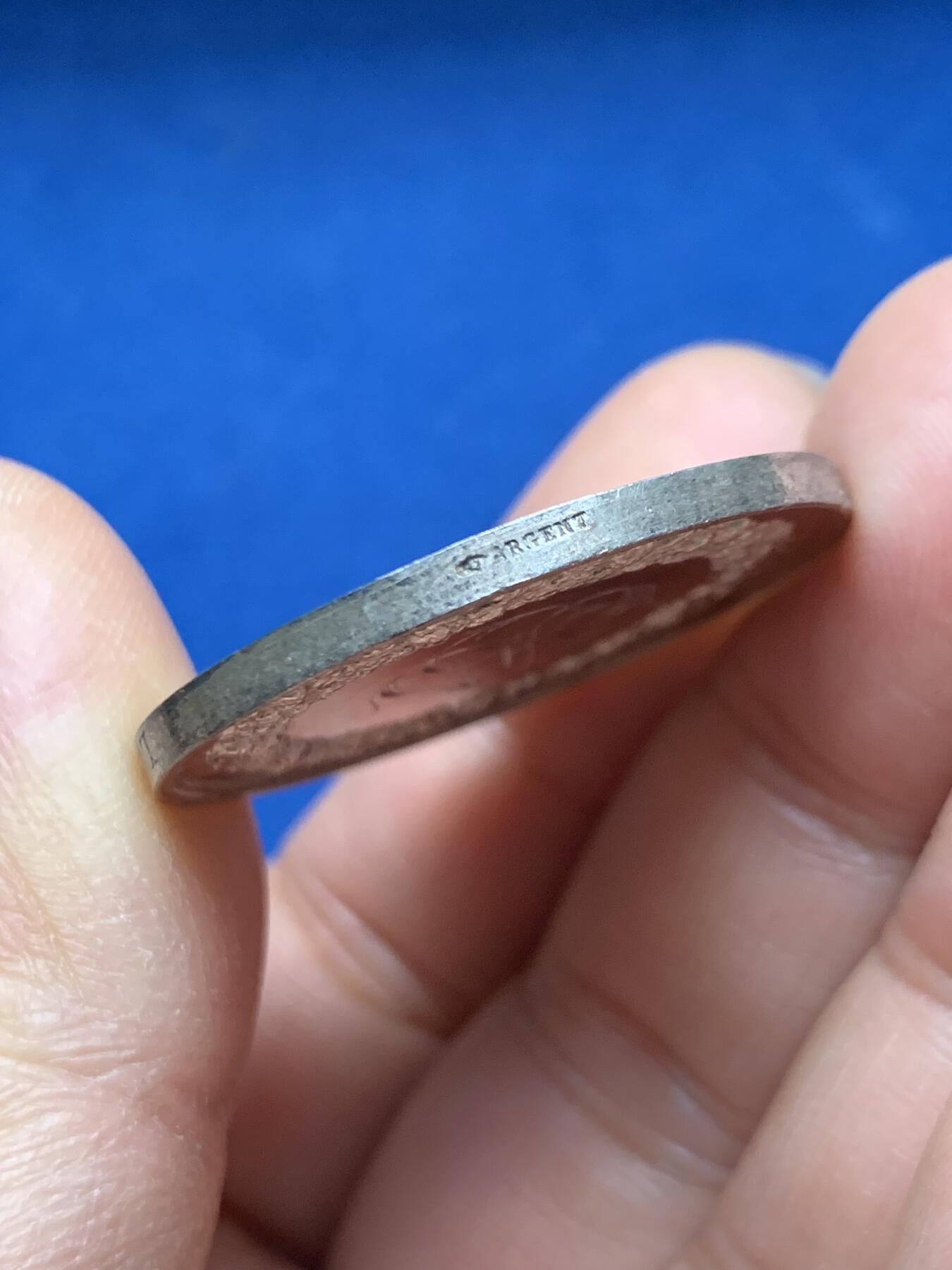 《竞宝斋》第463-465场 周日，周一，周二，3场连拍 （全场包邮）欢迎送拍 法国1888年婚礼纪念银章 33.3mm 15.9g 手指银标