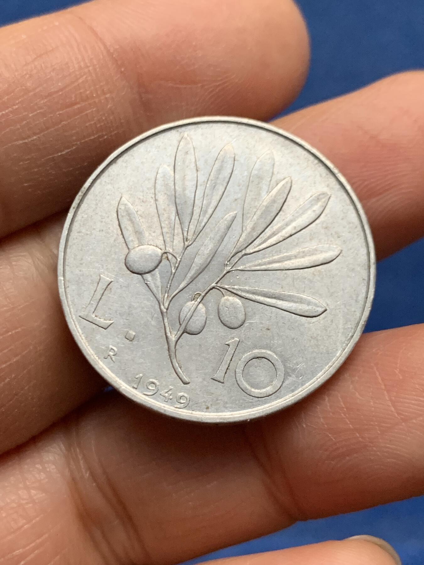 《竞宝斋》第463-465场 周日，周一，周二，3场连拍 （全场包邮）欢迎送拍 意大利1949年10里拉，漂亮的飞马珀伽索斯图案，状态不错