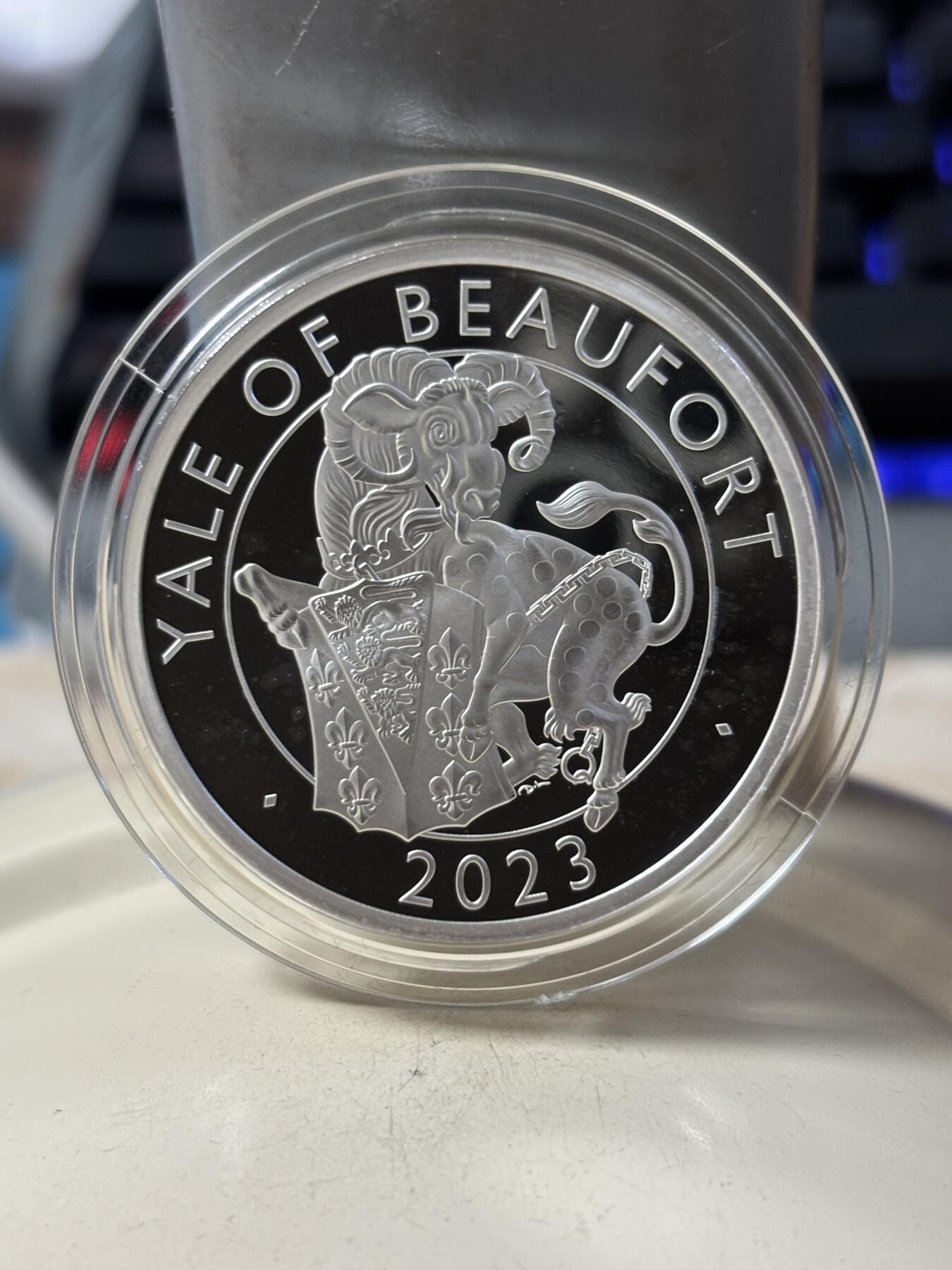 第190期拍卖 英国2023年都铎王朝神兽博福特耶鲁山羊1盎司银币，999银，发行5000枚