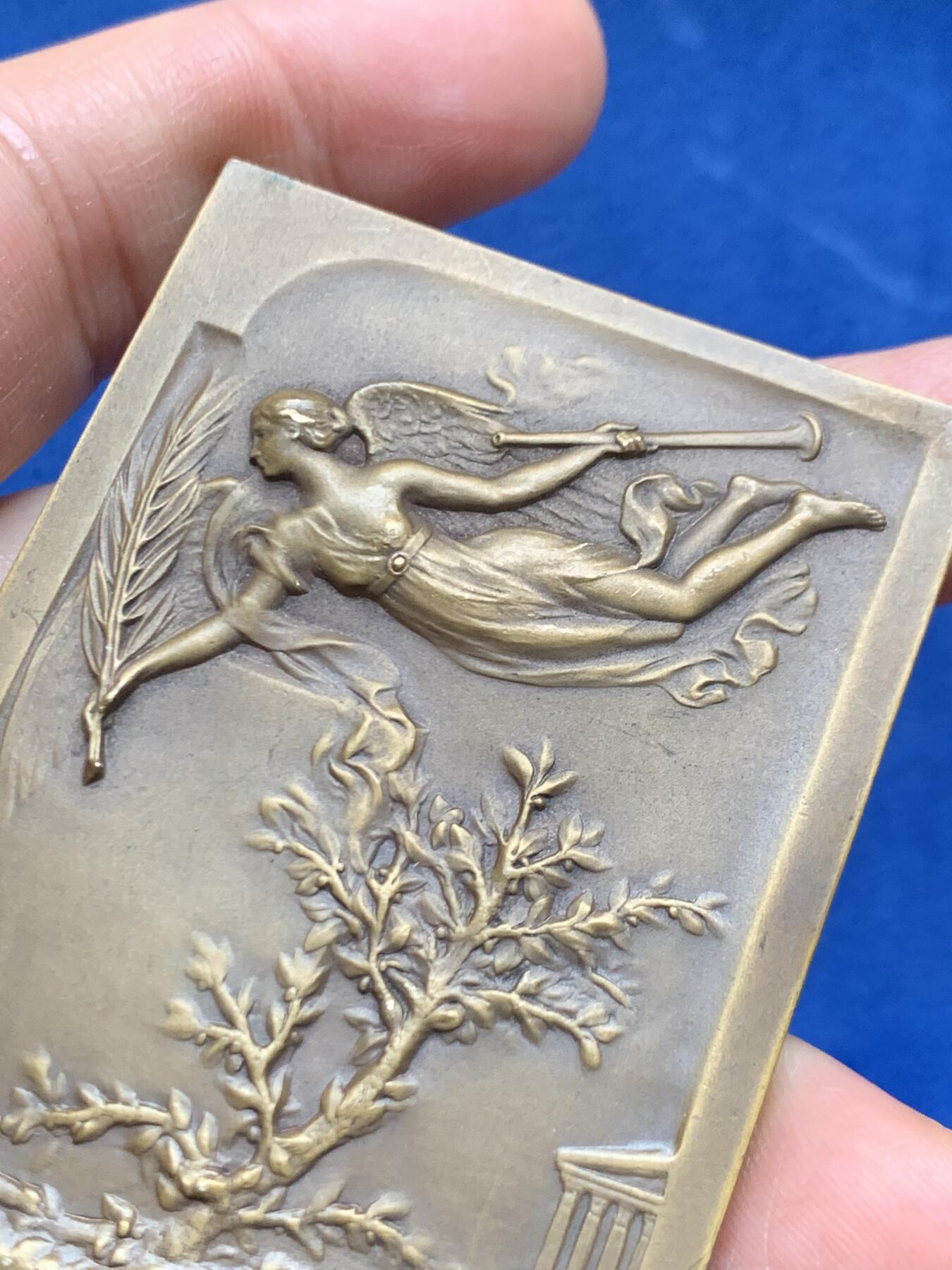 《竞宝斋》第463-465场 周日，周一，周二，3场连拍 （全场包邮）欢迎送拍 1906年希腊奥运会纪念铜章 巴黎造币厂 好品 96.35克 48.5*70mm 三角铜标