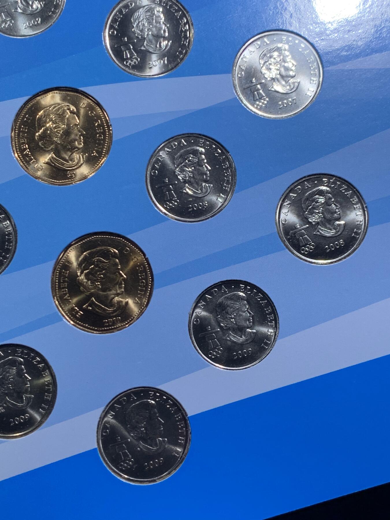 《竞宝斋》第463-465场 周日，周一，周二，3场连拍 （全场包邮）欢迎送拍 加拿大混年份纪念套币 温哥华冬季奥运会和残奥会14枚纪念币2007/2008/2009/2010年 大卡装