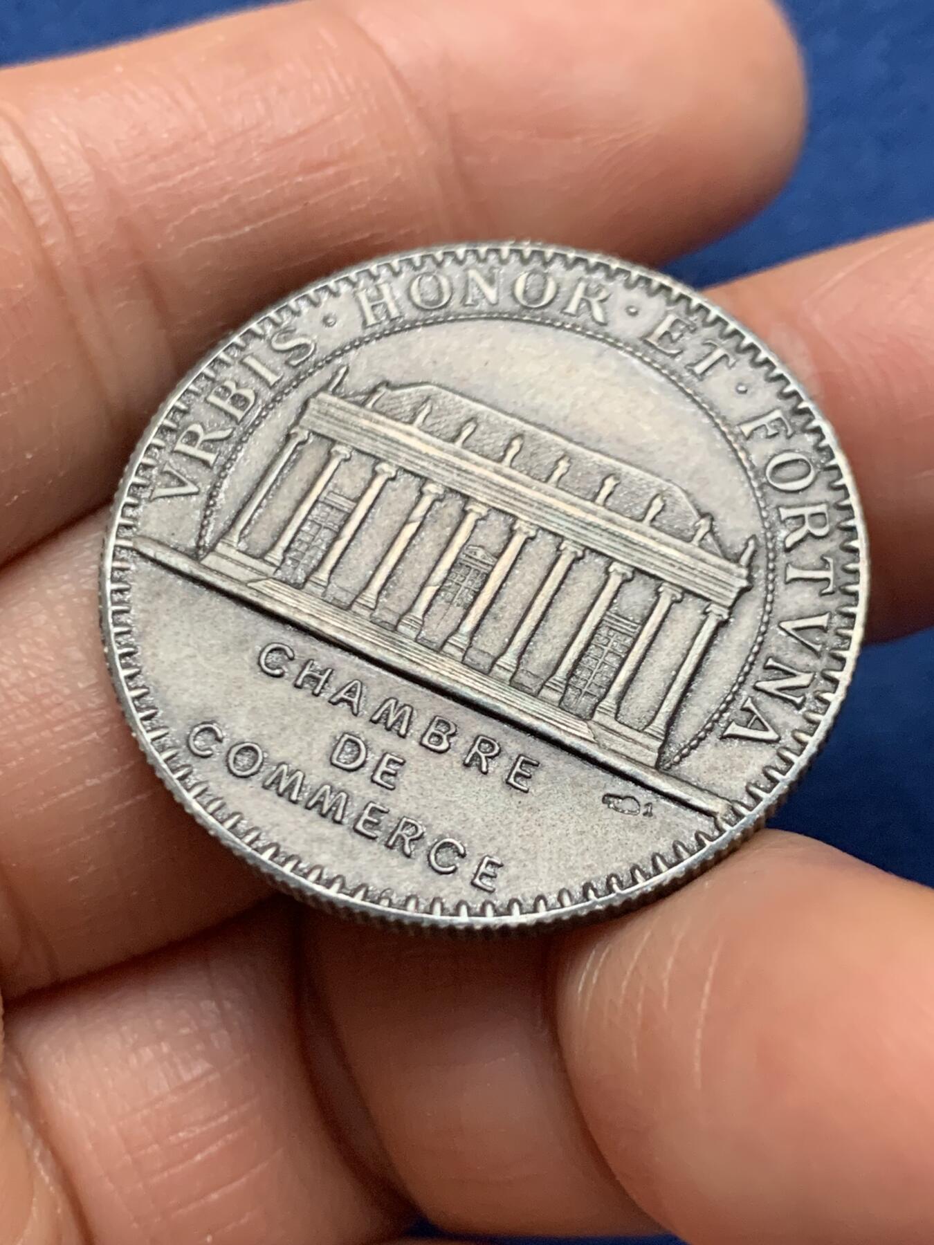 《竞宝斋》第463-465场 周日，周一，周二，3场连拍 （全场包邮）欢迎送拍 法国南特商会银代币 14.2克 31.5mm 丰饶角1银标