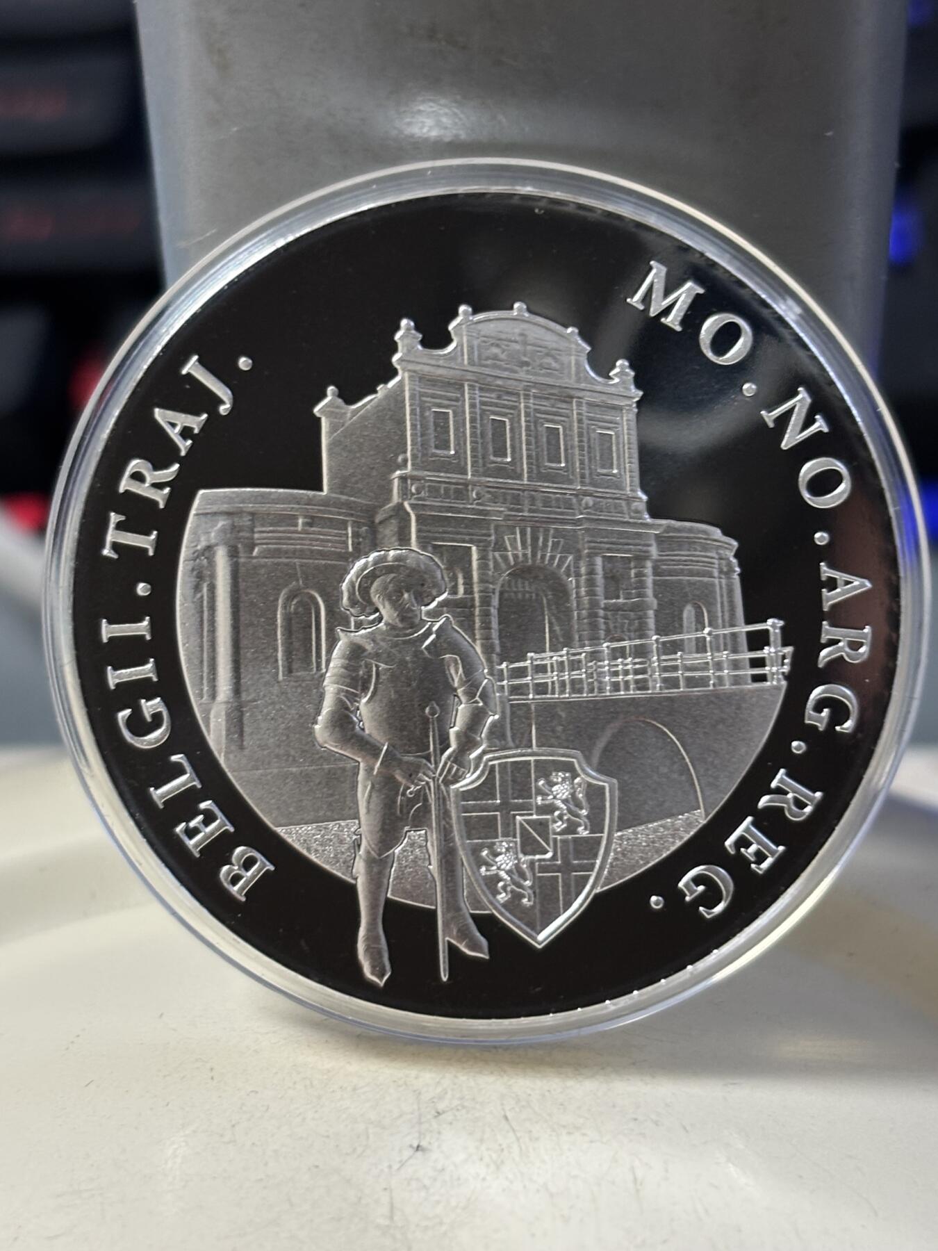 第190期拍卖 荷兰2023年杜卡特城堡系列城堡纪念银章2，837银，28.25克，发行1750枚