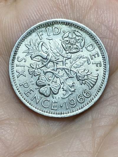 2026年第十七场(总第一百八十六场）外国好品散币场(免佣金) - 英国🇬🇧1966年6便士(伊丽莎白二世青年桂冠第二版)