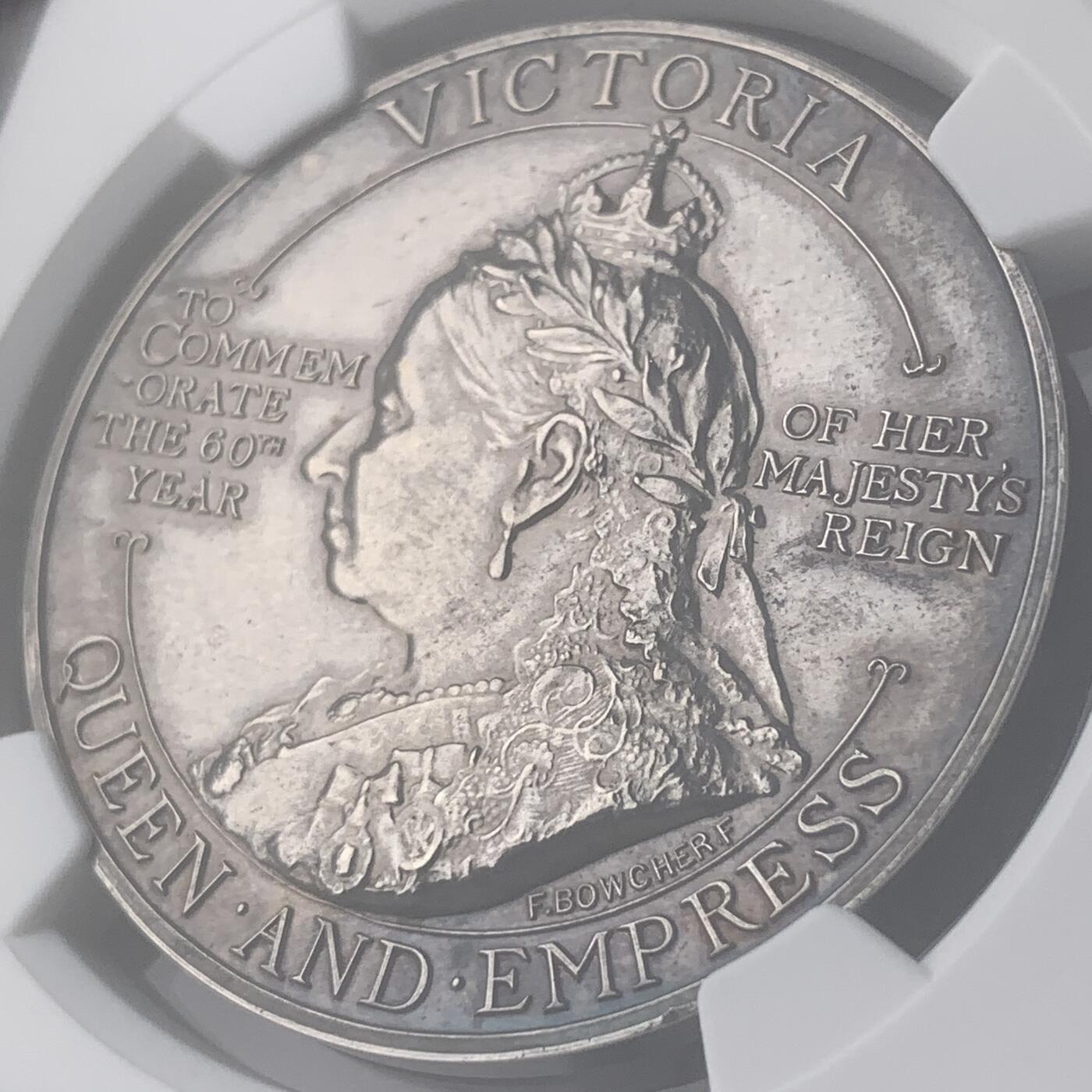 掌中浮雕-藏着的欧洲第052场