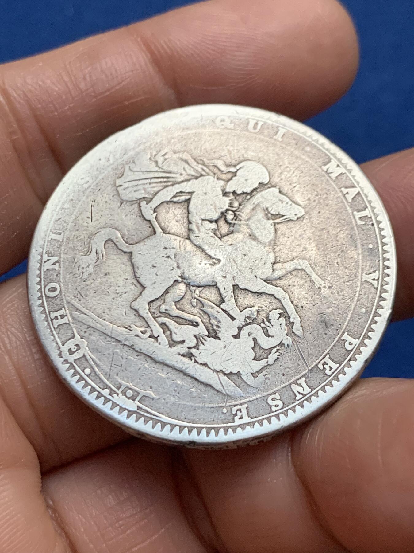 《竞宝斋》第463-465场 周日，周一，周二，3场连拍 （全场包邮）欢迎送拍 英国 1820 乔三 马剑 银币  27.32克  925银 200多年前的高银银币 手感一流