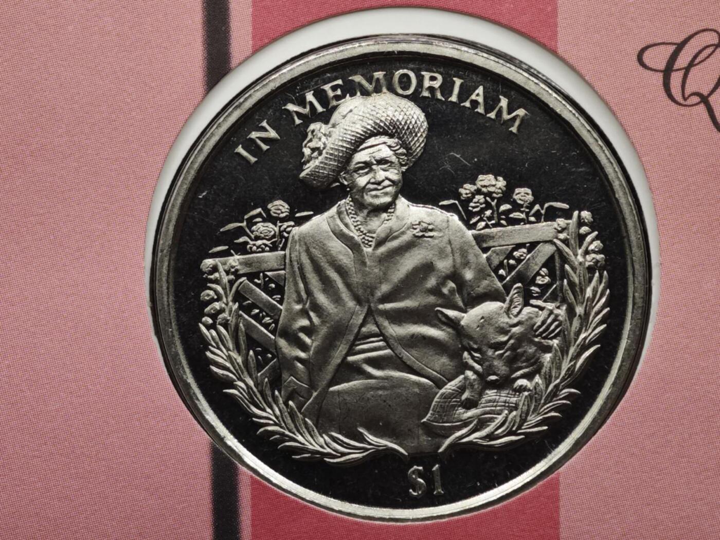 【淘币小摊】限时拍第八百六十二拍  克朗币邮币封场  满百包邮可预留两周  周一统一发货  塞拉利昂2002年女王母亲1元纪念币邮币封