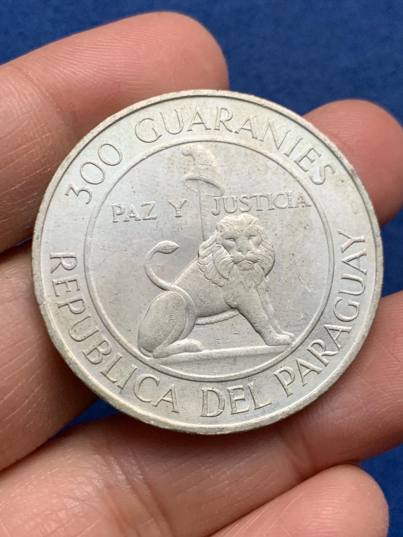 《竞宝斋》第463-465场 周日，周一，周二，3场连拍 （全场包邮）欢迎送拍 两枚一组 巴拉圭斯特罗斯纳总统第四任期300瓜拉尼银币 720银 总重53.45克