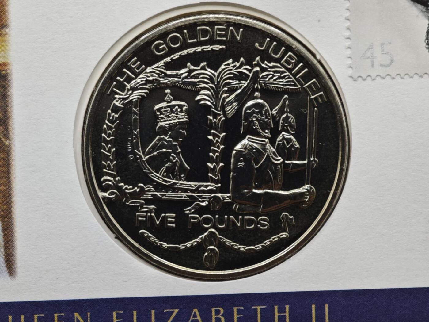 【淘币小摊】限时拍第八百六十二拍  克朗币邮币封场  满百包邮可预留两周  周一统一发货  根西岛2002年女王登基金禧5镑纪念币邮币封