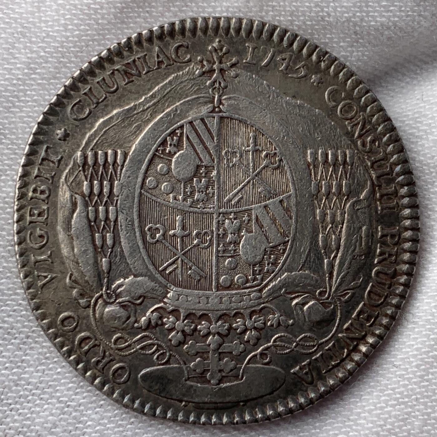 掌中浮雕-藏着的欧洲第052场 1745年神圣罗马帝国萨尔茨堡教区银质代币，30.4mm , 8.52g