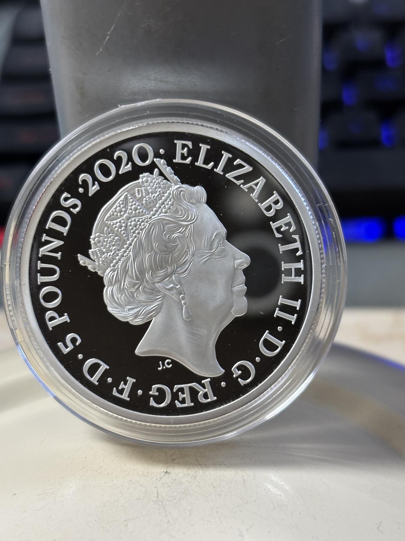 第190期拍卖 英国2020年007系列3永远的詹姆斯邦德2盎司银币，999银，发行2007枚