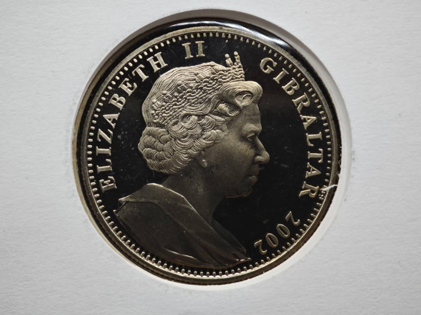 【淘币小摊】限时拍第八百六十二拍  克朗币邮币封场  满百包邮可预留两周  周一统一发货  直布罗陀2002年女王登基金禧克朗纪念币邮币封