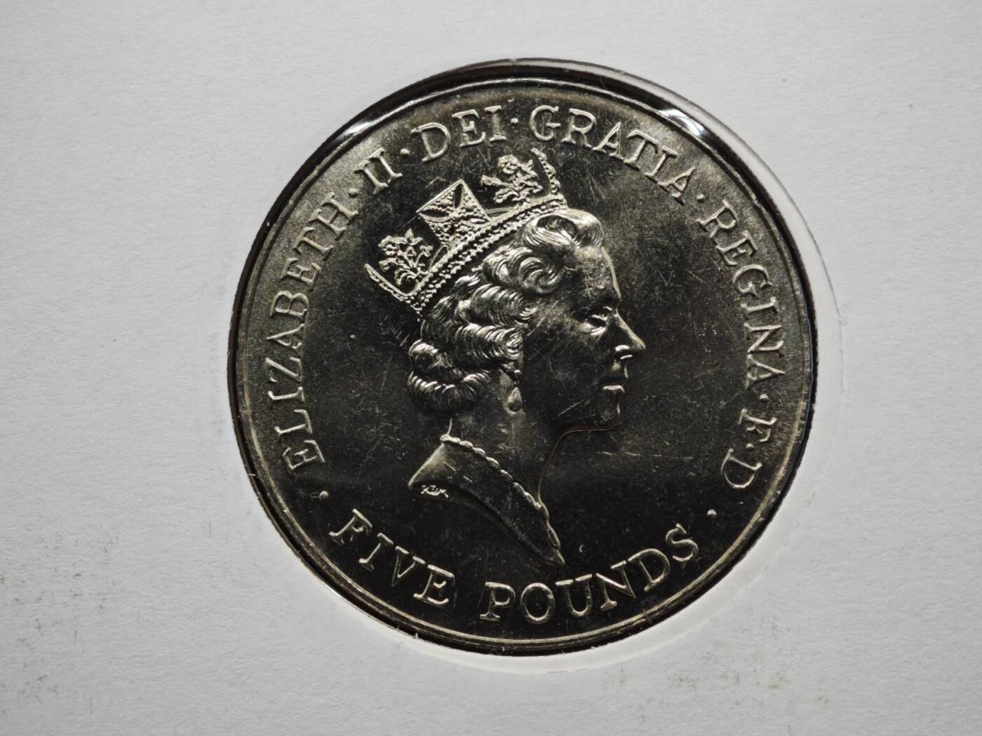 【淘币小摊】限时拍第八百六十二拍  克朗币邮币封场  满百包邮可预留两周  周一统一发货  英国1996年女王70周岁5镑纪念币邮币封