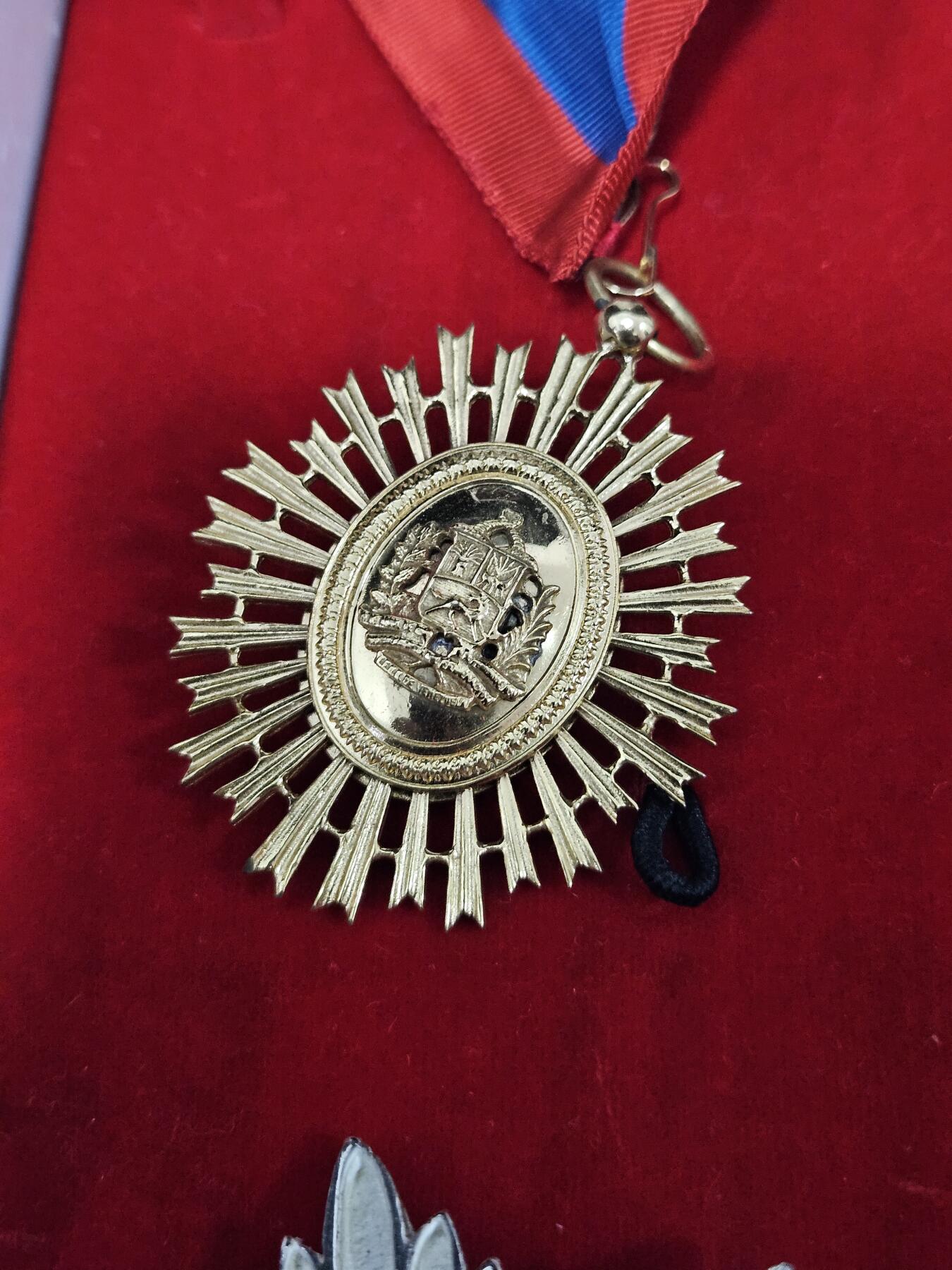 0元起拍勋章 第331期 咸鱼国勋章拍卖专场 2月4日（周三）下午6：00开始 委内瑞拉最高荣誉 解放者勋章 大军官级