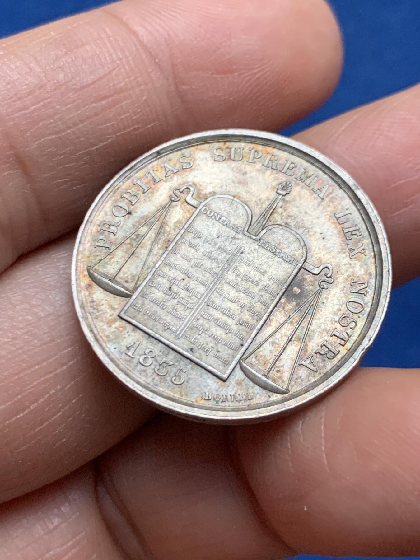 《竞宝斋》第463-465场 周日，周一，周二，3场连拍 （全场包邮）欢迎送拍 法国1835年罗谢尔公证处纪念银章，蜜蜂AR边铭，950银，27.3mm，8.3克