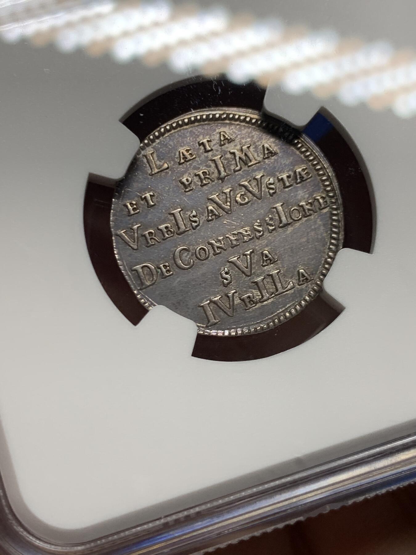 《竞宝斋》第463-465场 周日，周一，周二，3场连拍 （全场包邮）欢迎送拍 NGC UNCD 德国 奥格斯堡 1730年 杜卡特 银币 金币试模的银样币 纪念宗教改革条约签订200周年铸造 背面大写字母相加能够得出年份 非常有历史意义和趣味性的一枚 克书价高 少见品种