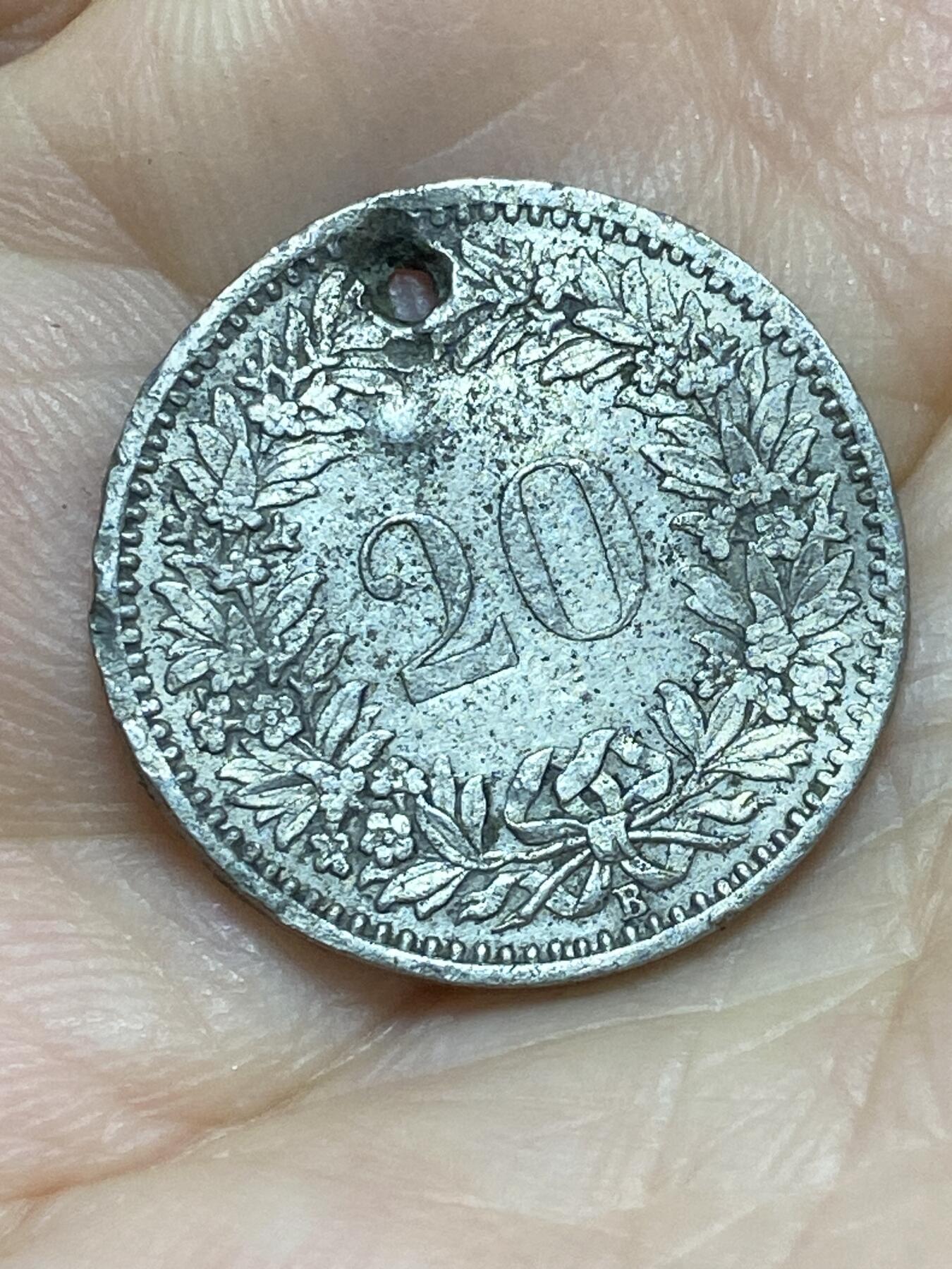 2026年第十七场(总第一百八十六场）外国好品散币场(免佣金) 打孔早期年份–瑞士🇨🇭1884年20拉彭(第二版，B标伯尔尼造)