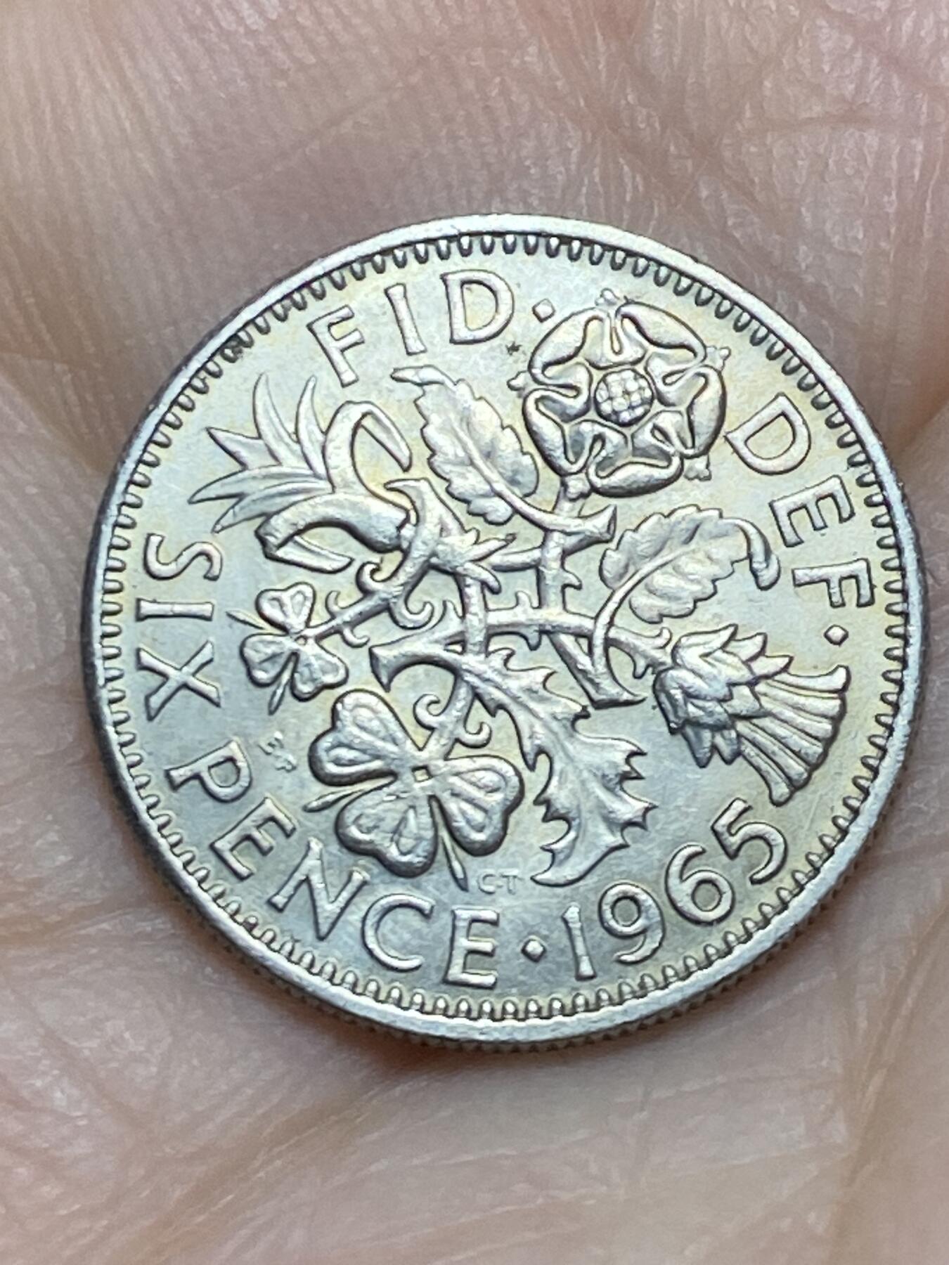 2026年第十七场(总第一百八十六场）外国好品散币场(免佣金) 英国🇬🇧1965年6便士(伊丽莎白二世青年桂冠第二版)