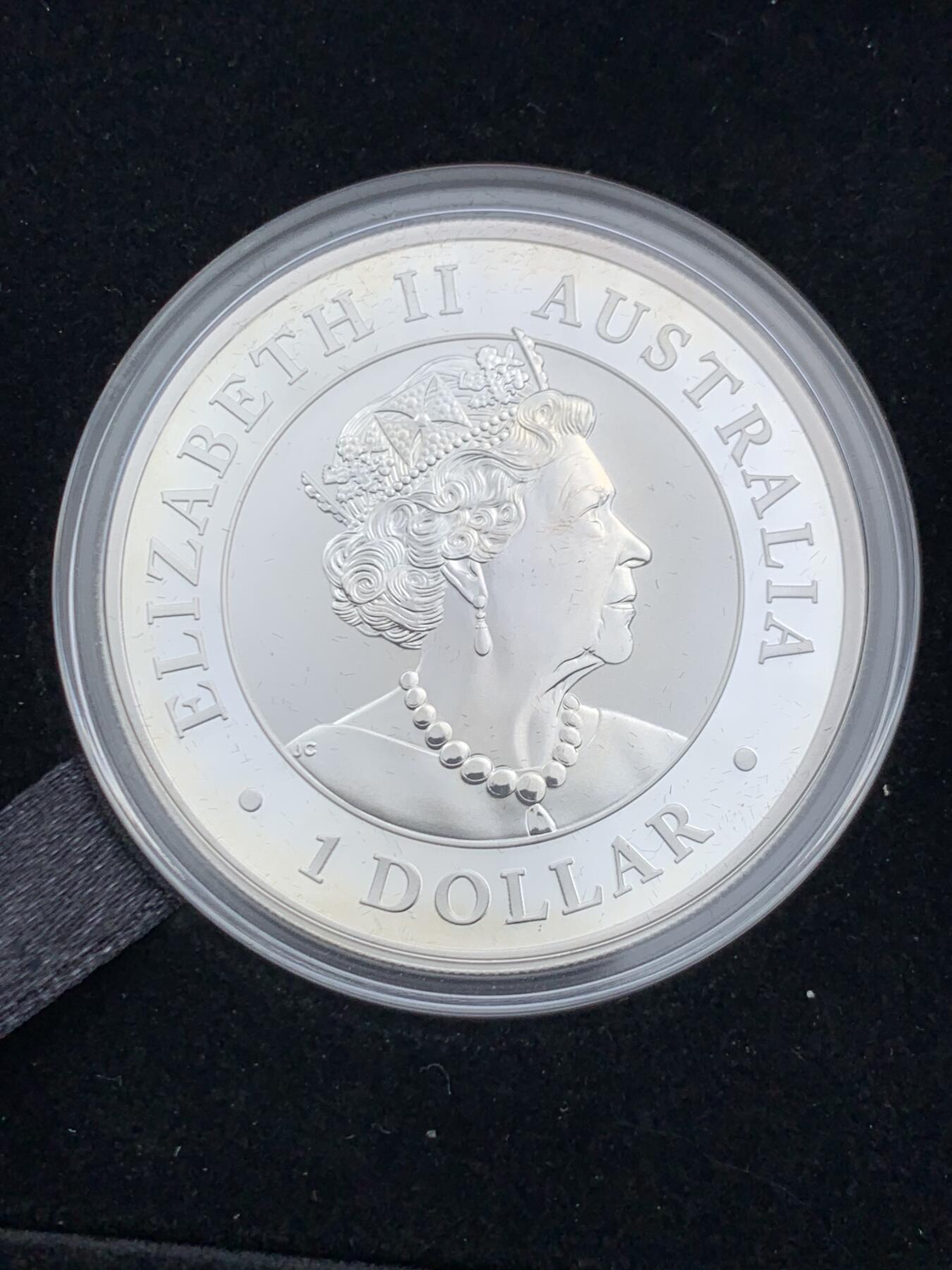 《竞宝斋》第463-465场 周日，周一，周二，3场连拍 （全场包邮）欢迎送拍 澳大利亚2021年1元彩色精制银币 笑翠鸟-柏林钱币展特制 1盎司9999银 发行量：1千5百 盒证全