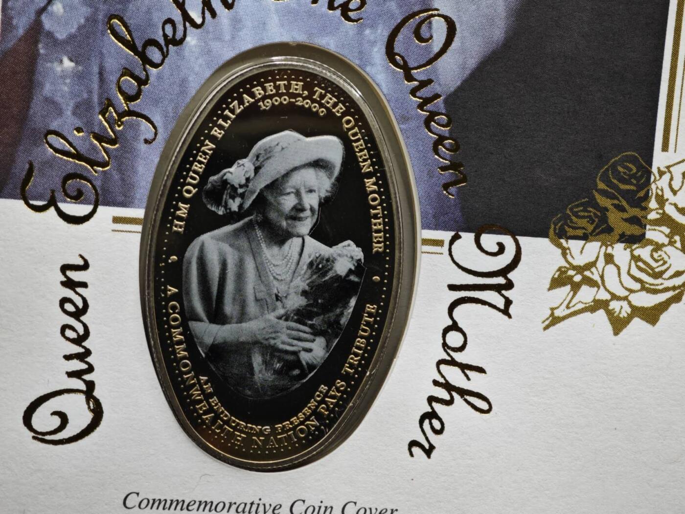 【淘币小摊】限时拍第八百六十二拍  克朗币邮币封场  满百包邮可预留两周  周一统一发货  赞比亚2000年女王母亲1000克瓦查纪念币邮币封