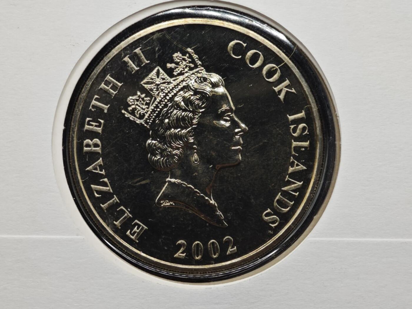 【淘币小摊】限时拍第八百六十二拍  克朗币邮币封场  满百包邮可预留两周  周一统一发货  库克群岛2002年女王登基金禧50分纪念币邮币封