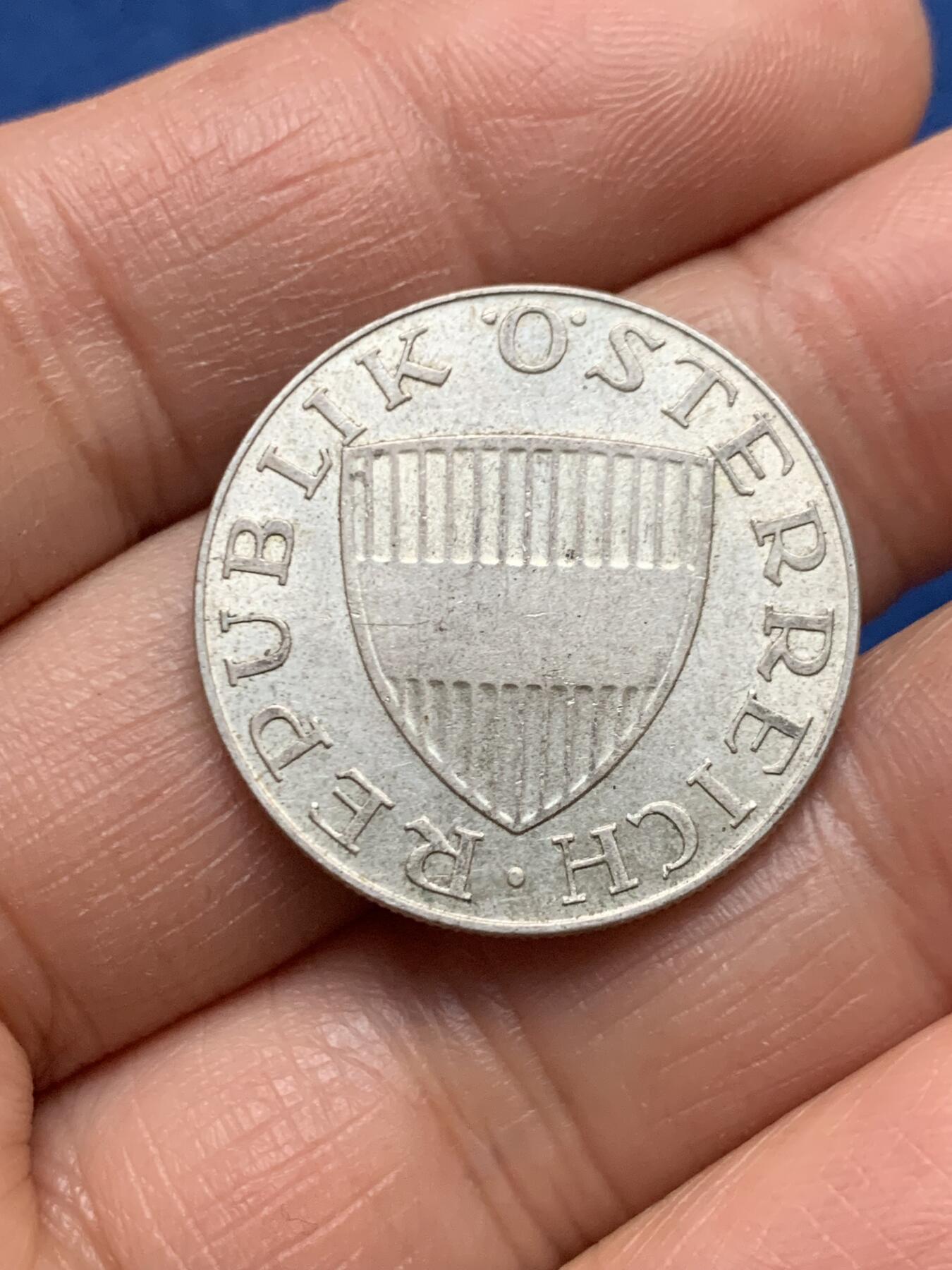 《竞宝斋》第463-465场 周日，周一，周二，3场连拍 （全场包邮）欢迎送拍 两枚一组 奥地利10先令银币 共约14.8克 640银