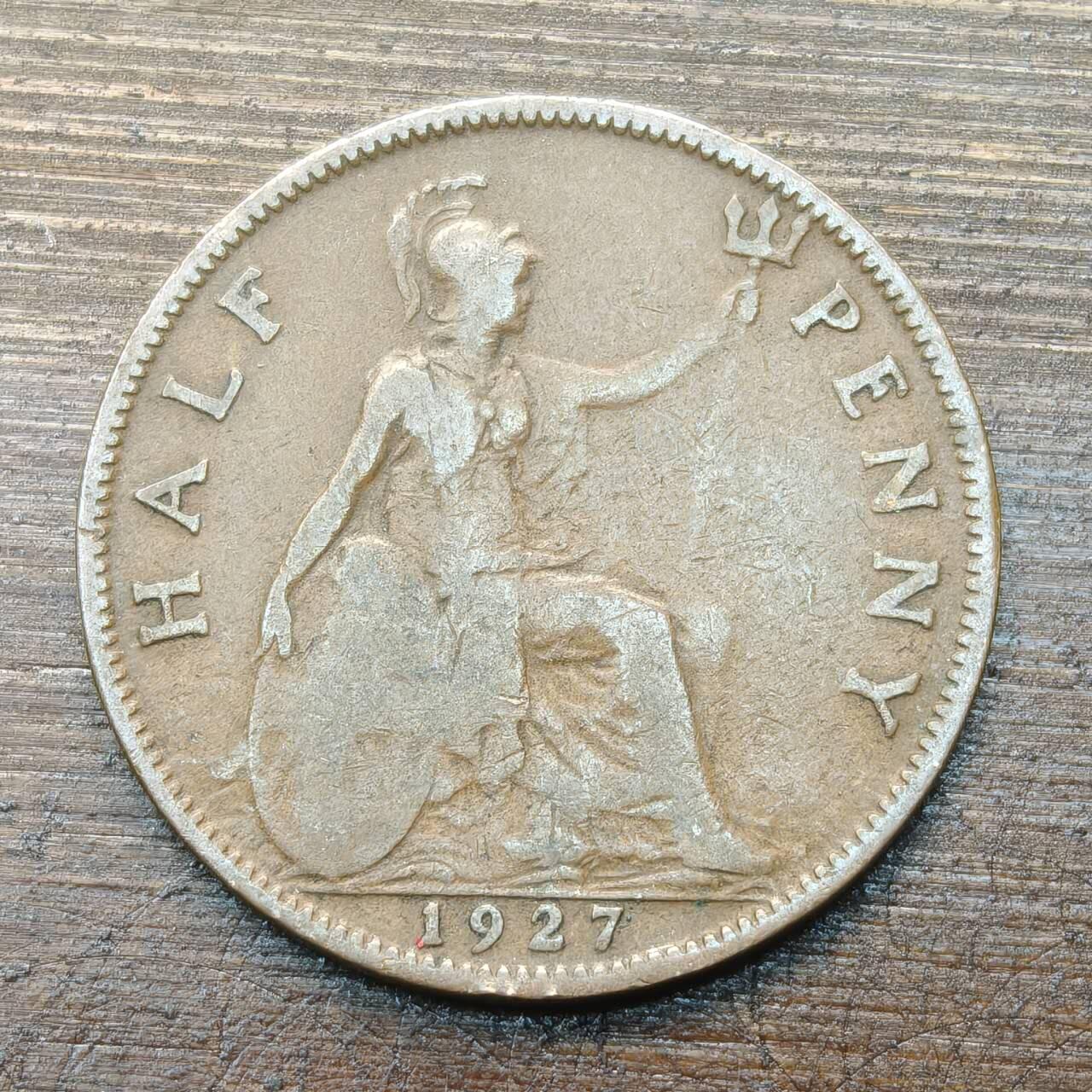 【铜匠收藏】★第143★散币专场 不寄存，30包邮。不满30元，支付5元运费。《接受代拍 代送NGC评级》 96【无寄存】英国 1927年 半便士