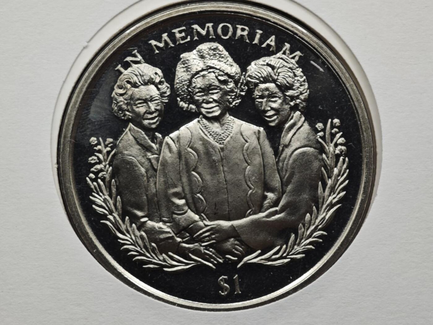 【淘币小摊】限时拍第八百六十二拍  克朗币邮币封场  满百包邮可预留两周  周一统一发货  塞拉利昂2002年女王母亲1元纪念币邮币封