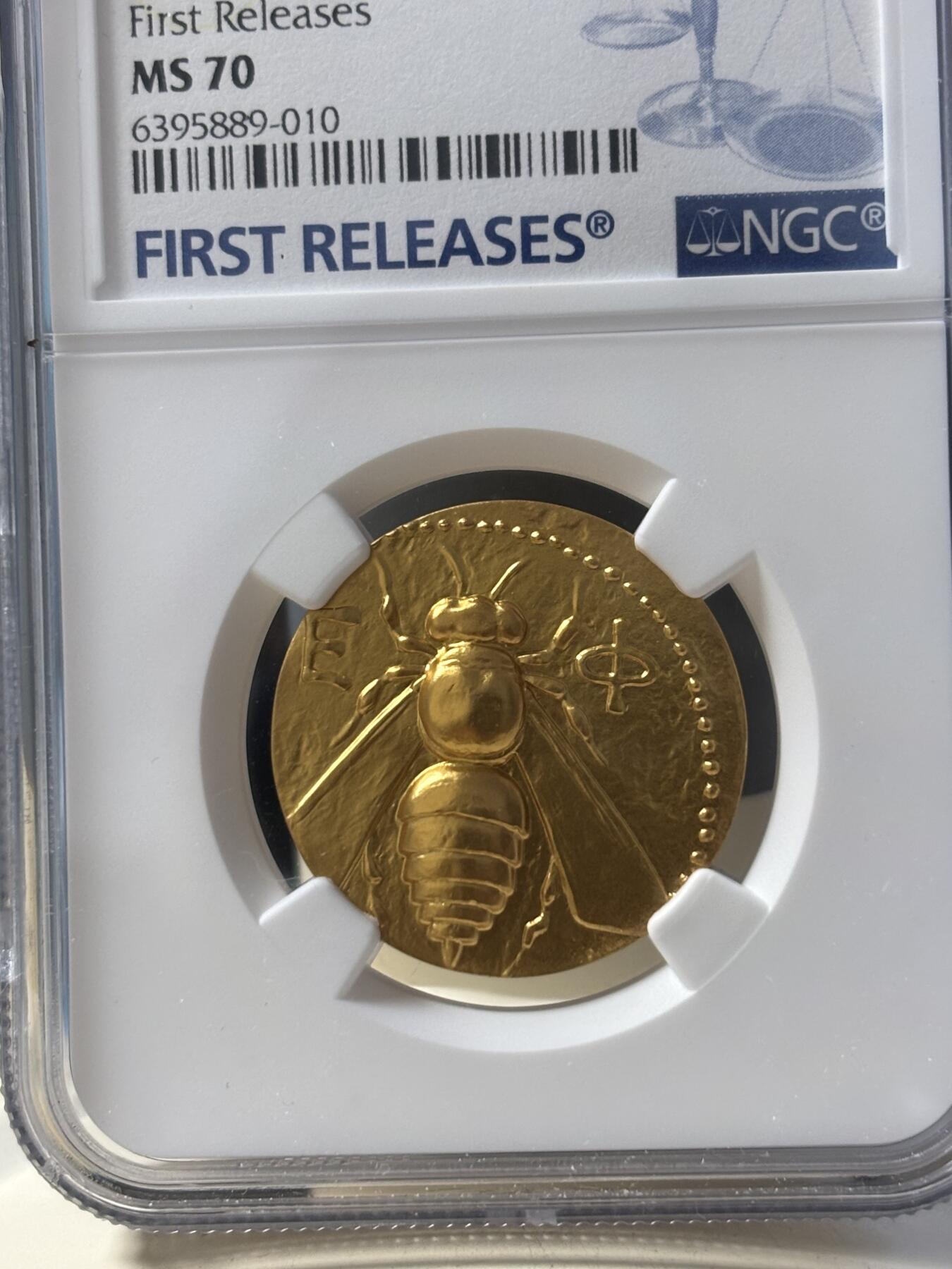 第190期拍卖 帕劳2022年复刻古希腊蜜蜂和雄鹿银币NGC-MS70首期，999银镀金，15克，发行500枚