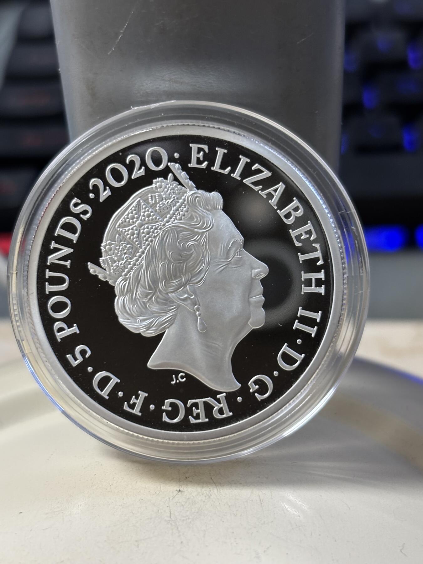 第190期拍卖 英国2020年007系列3永远的詹姆斯邦德2盎司银币，999银，发行2007枚