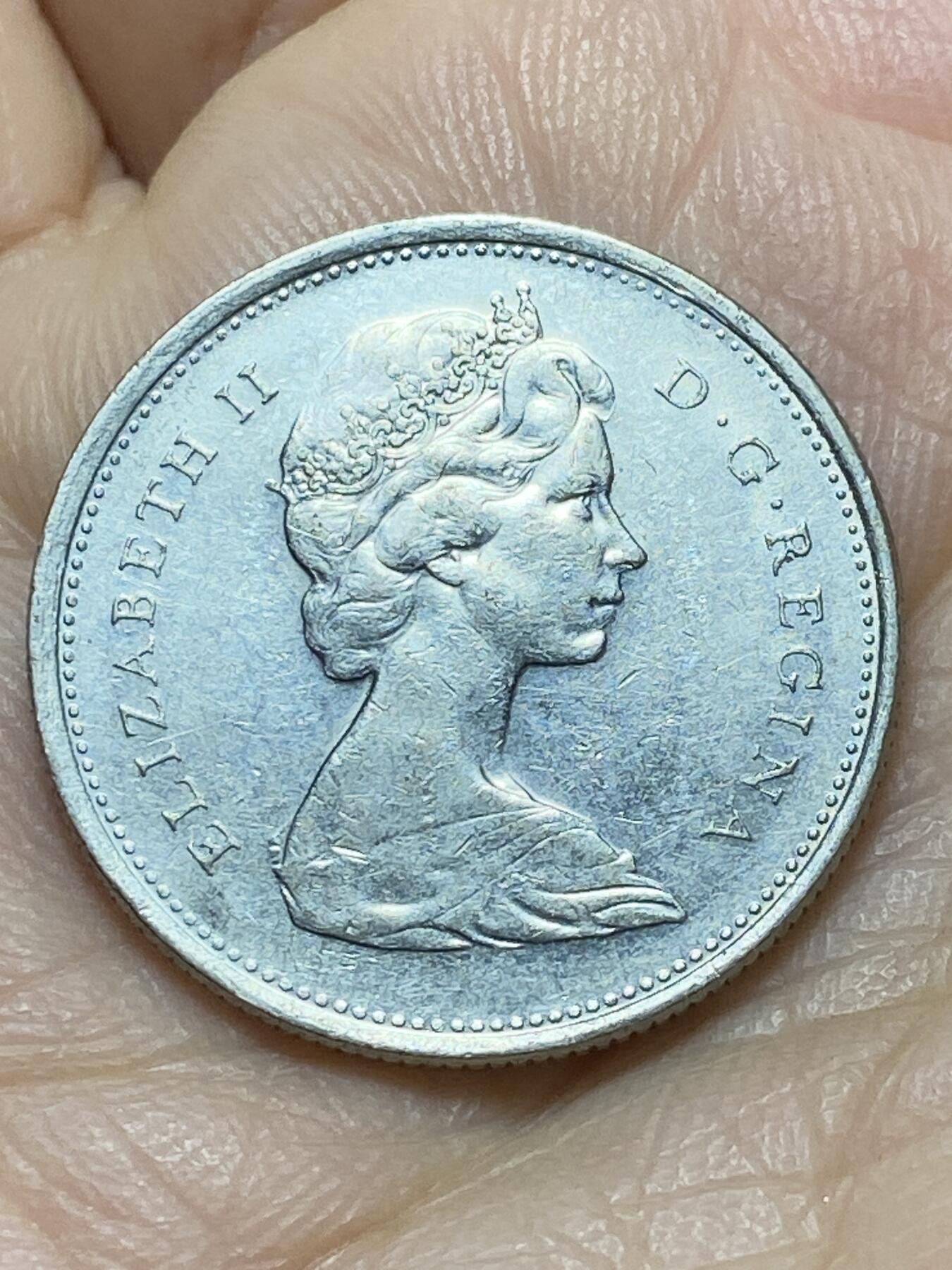 2026年第十七场(总第一百八十六场）外国好品散币场(免佣金) 加拿大🇨🇦1969年25分(伊丽莎白二世中年花冠，第三版)