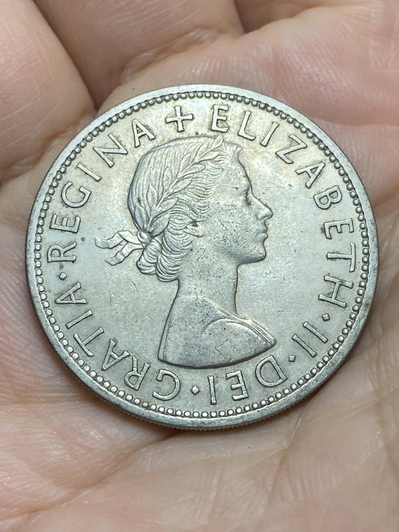 2026年第十七场(总第一百八十六场）外国好品散币场(免佣金) 英国🇬🇧1957年半克朗(伊丽莎白二世青年桂冠第二版)